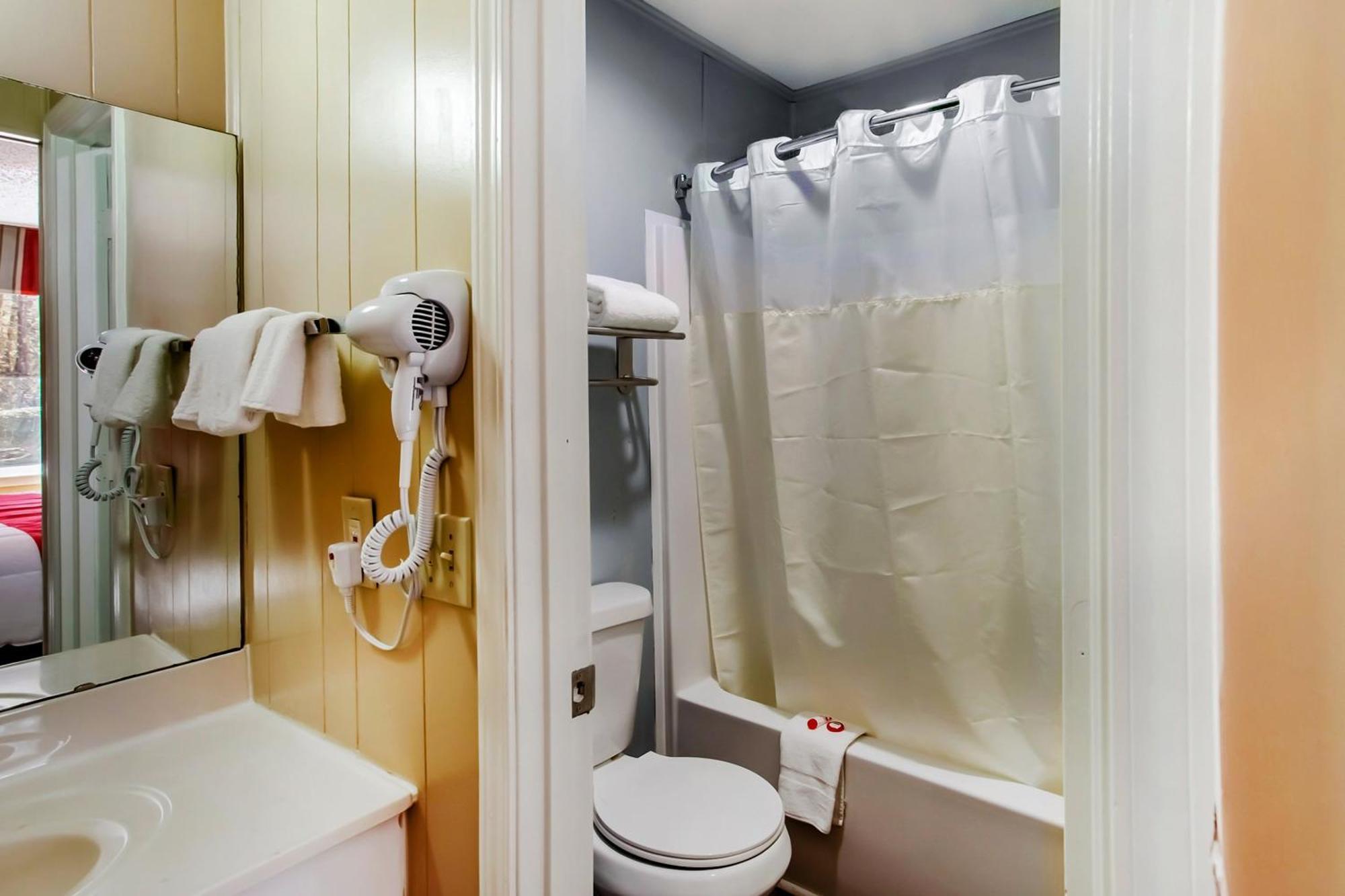 Oyo Hotel Ridgeland East Bagian luar foto