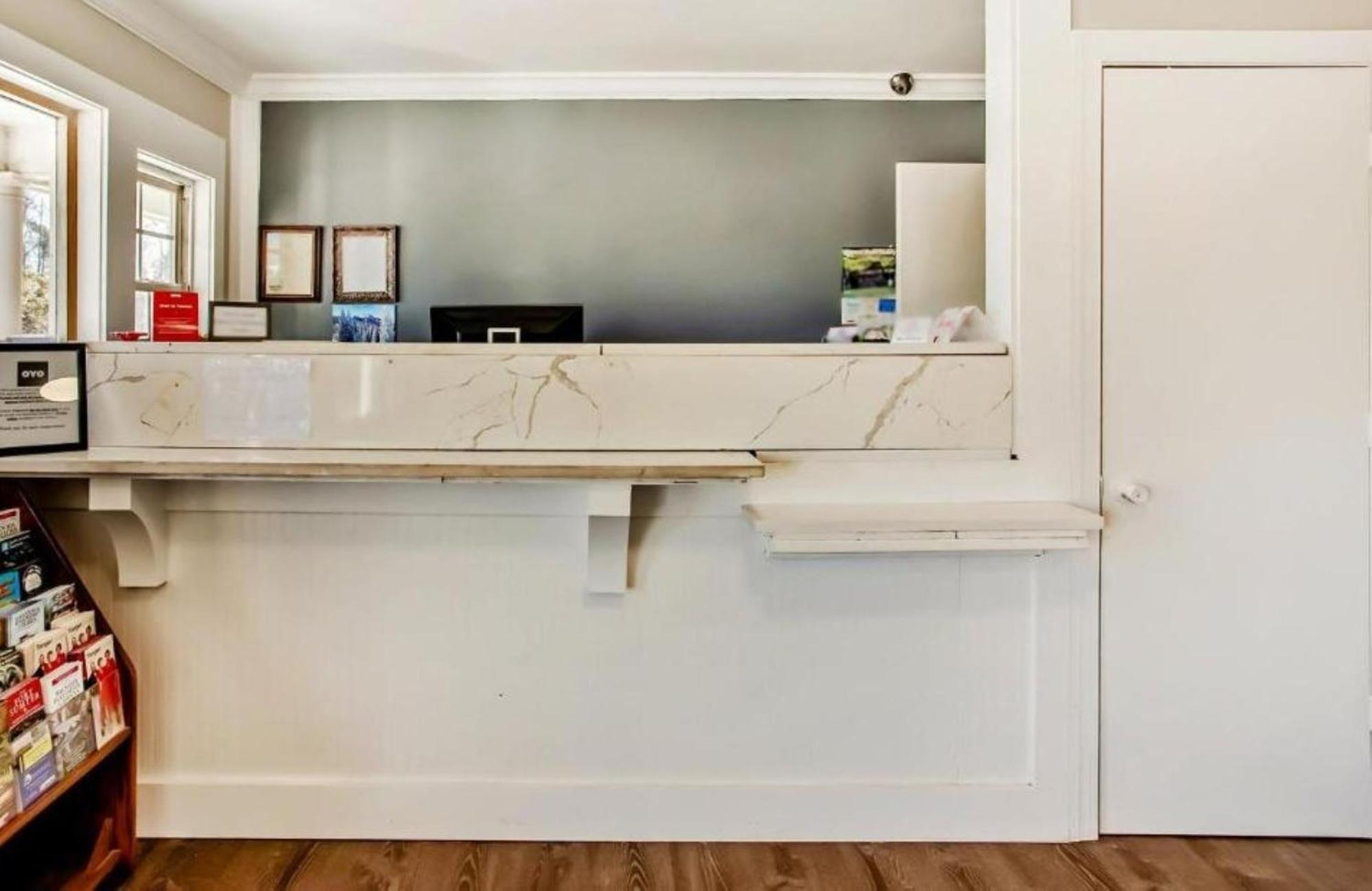 Oyo Hotel Ridgeland East Bagian luar foto